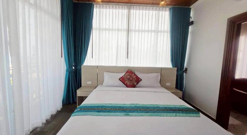 Image of King Room with Sea View 7