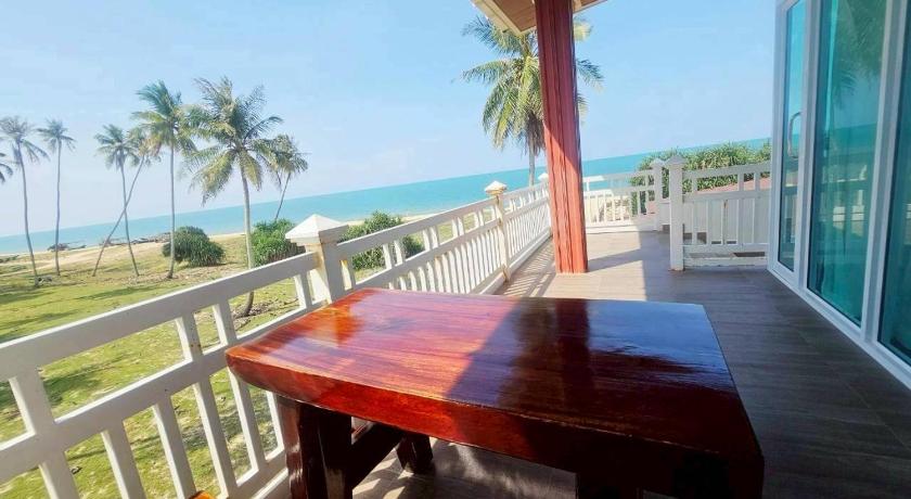 Image of King Room with Sea View 1