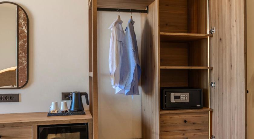 Image of Premium Mini Suite (up to 3 people) 6