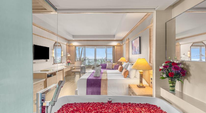 Image of 2-Bedroom Royal Suite 2