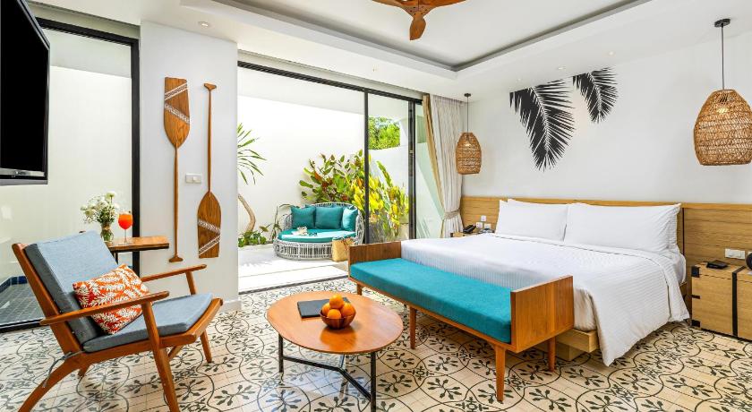 Image of Plunge Pool Suite 1 King 15
