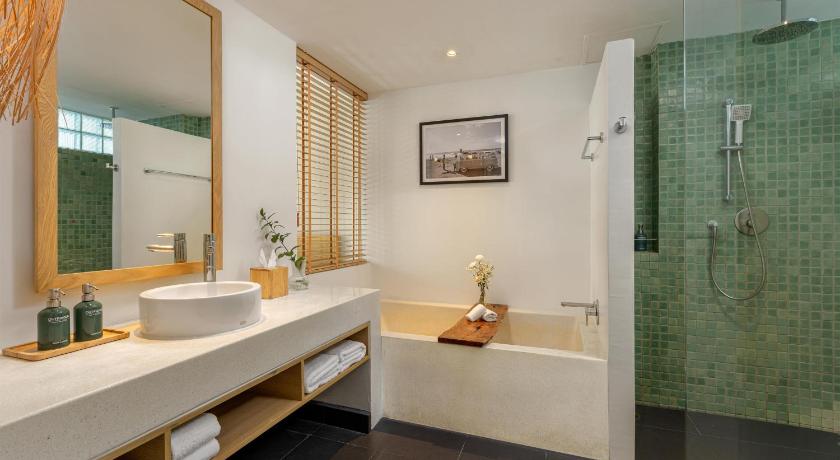 Image of Plunge Pool Suite 1 King 16