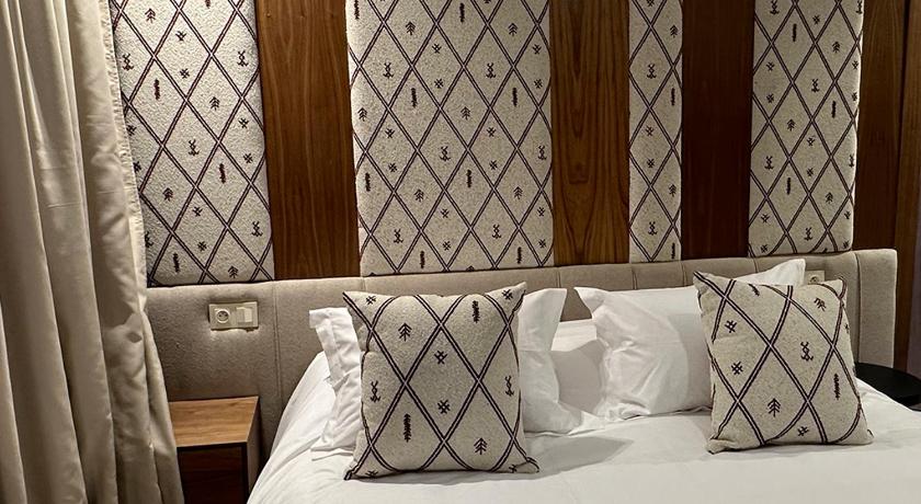Image of Deluxe Double Room 5