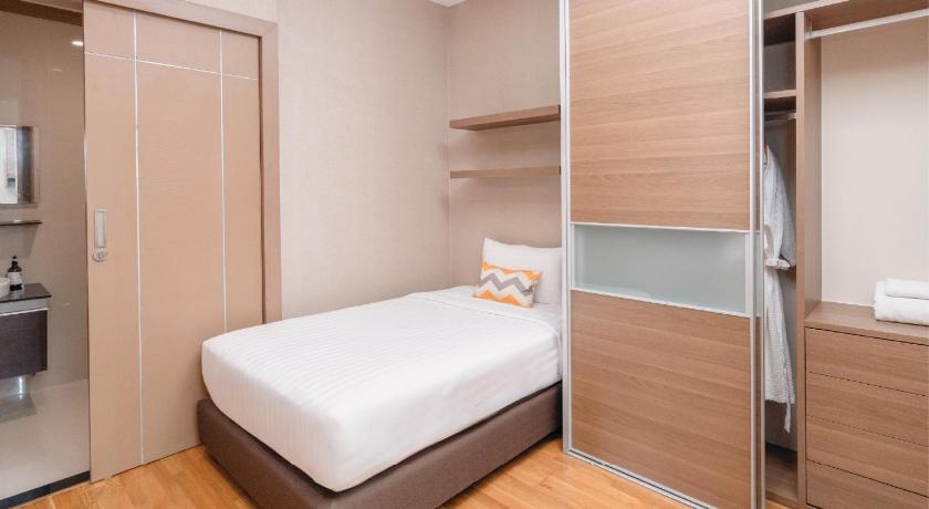 Image of 3 Bedrooms Family Suite Hillside 7