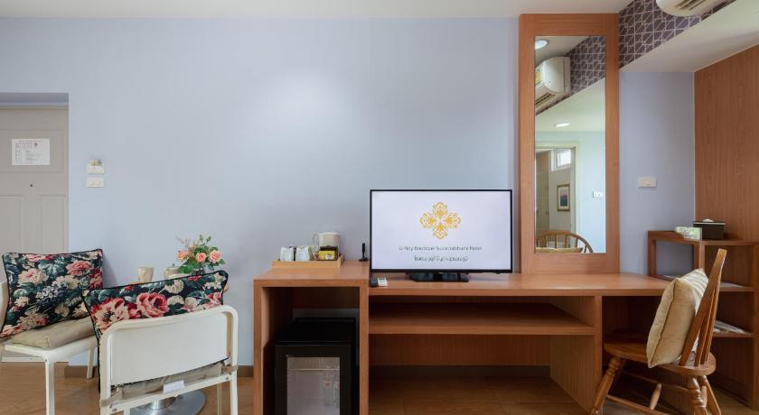 Image of Executive Garden View 10