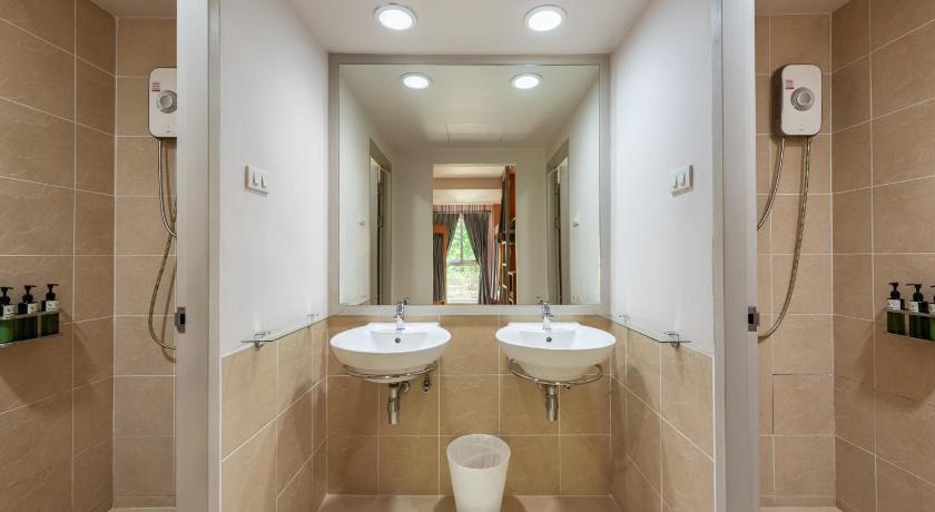 Image of Family Room 2