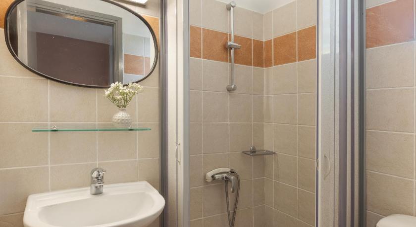 Image of Economy Double Room 2
