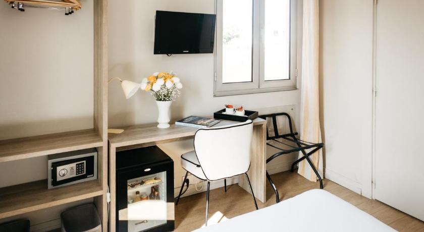 Image of Small Double Room 8