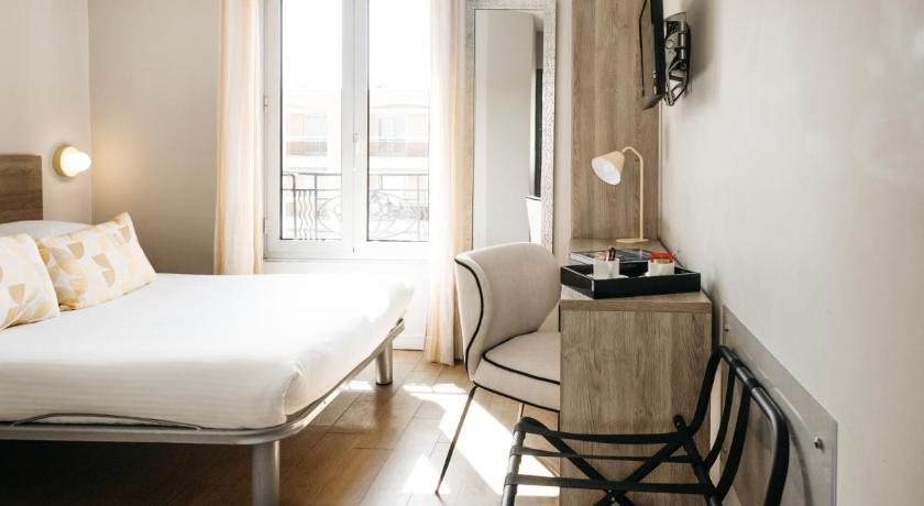 Image of Small Double Room 1