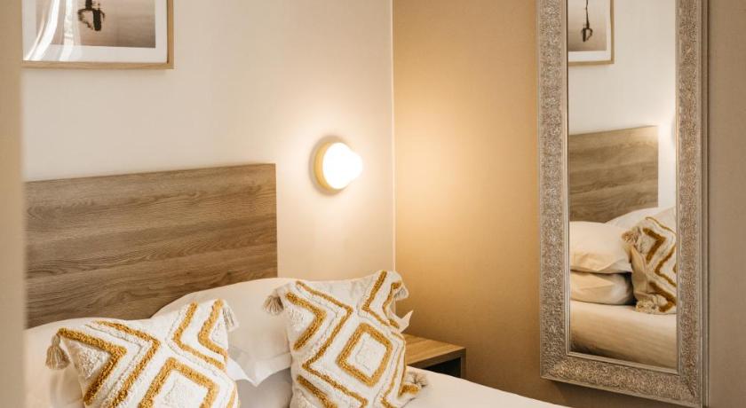 Image of Single Room 1