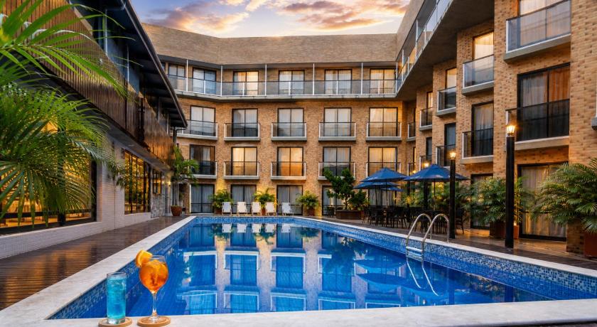 Bessa Beach Hotel
