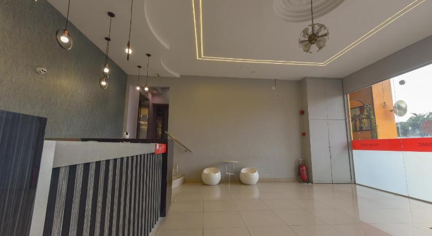 SMC Hotel Alam Avenue - image 10