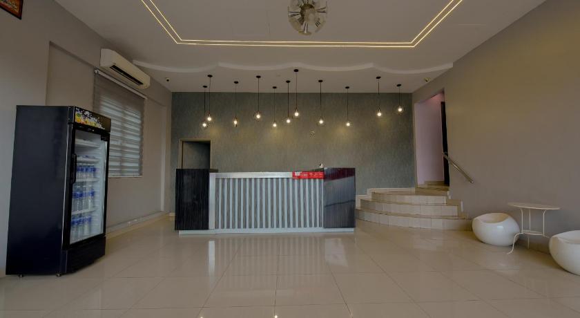 SMC Hotel Alam Avenue - image 8