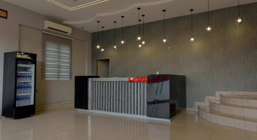 SMC Hotel Alam Avenue - image 6
