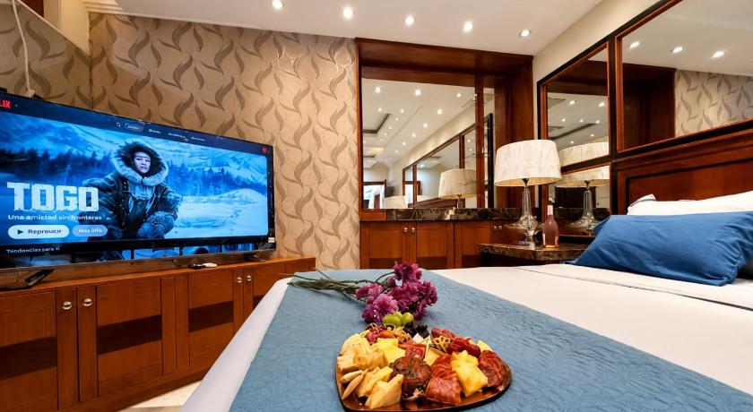 EXECUTIVE SUITE Piscina & Parking Privado
