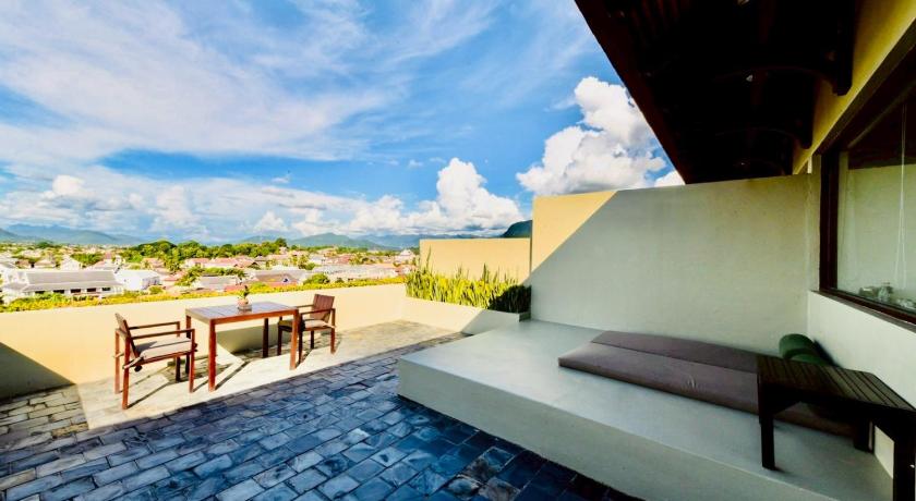 Image of Terrace Twin 1