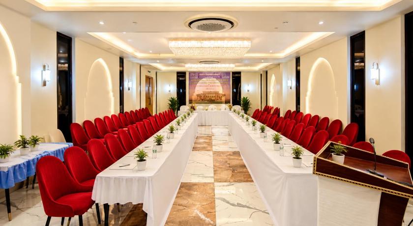 Hotel Avadh Classio - image 8