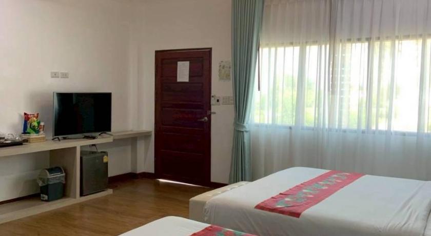 Image of Standard Quadruple Room 2