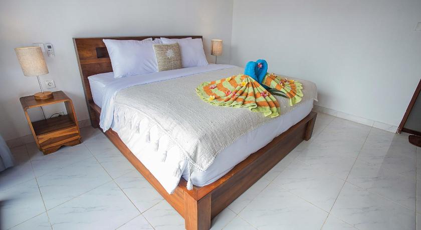 Image of Deluxe Double Room with Balcony and Sea View 14