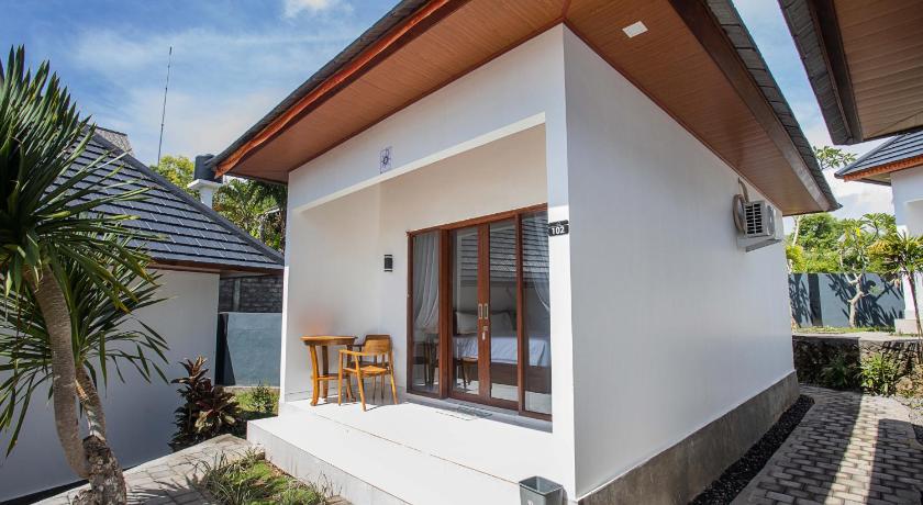 Image of Deluxe Double Room with Balcony and Sea View 8