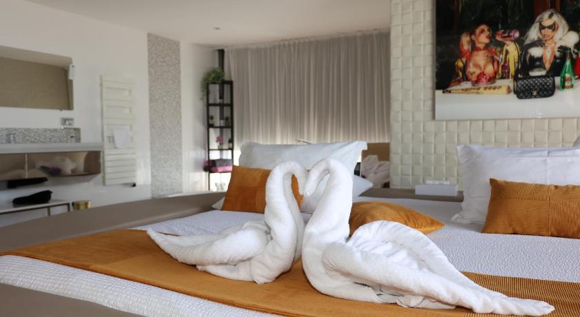 Image of Premium Suite 0