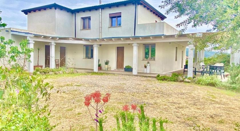 Foto de Alma Bed & Breakfast 15 minuti da Bosa e comodo parcheggio - Reserva con descuento Agoda