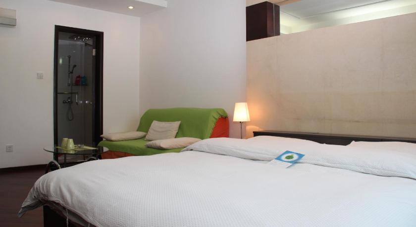Image of Deluxe Queen Bed 9