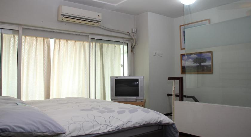 Image of Family Suite 16
