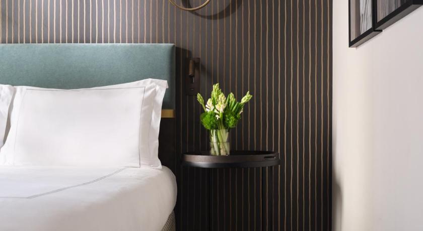 Image of Classic Courtyard View Room 12