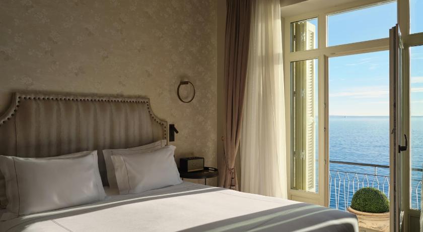 Image of Sea View Suite 14