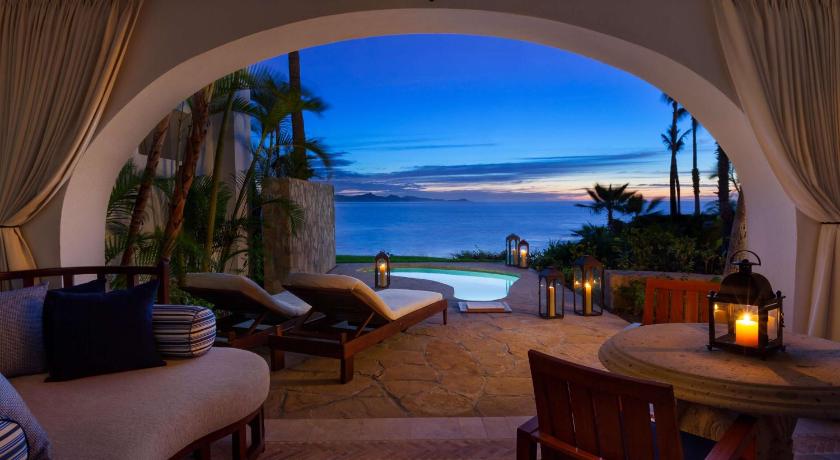 Image of Junior Suite - Ocean Front with Plunge Pool 3