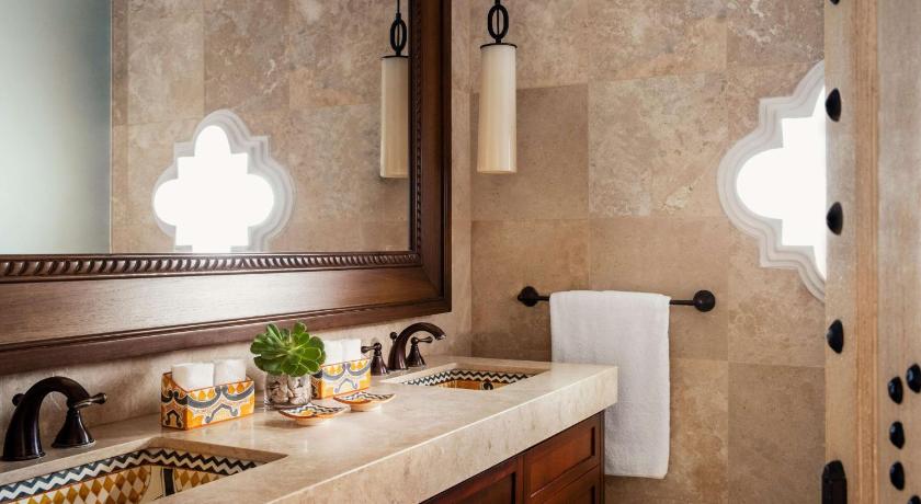 Image of Palmilla Room King Bed - Ocean Front 10