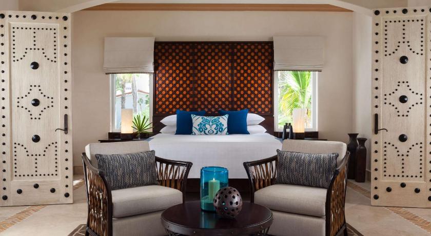 Image of Grand Suite - Ocean Front, One Bedroom with Plunge Pool 0