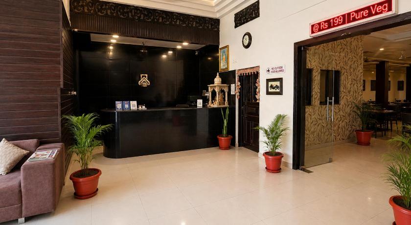 ACE Plaza Hotel - image 3