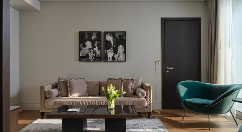Image of Suite with Sea View 14