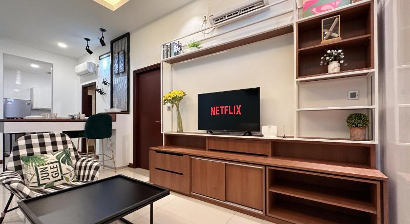 Image of One-Bedroom Apartment with Balcony 10
