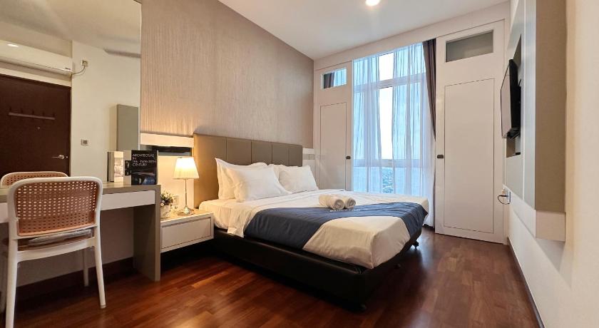 Image of One-Bedroom Apartment with Balcony 0