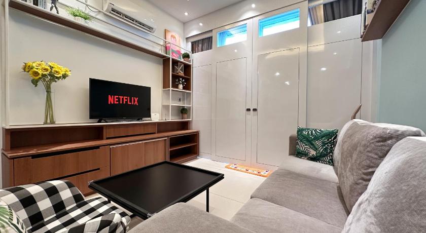 Image of One-Bedroom Apartment with Balcony 13