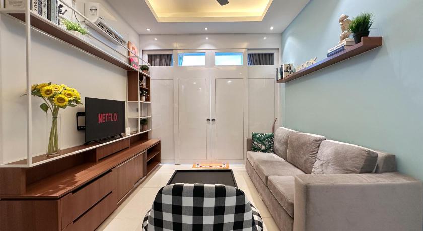 Image of One-Bedroom Apartment with Balcony 15