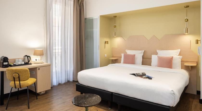 Image of Junior Suite Double or Twin 5