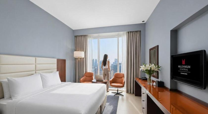 Image of Executive Room with King or Twin Beds 1