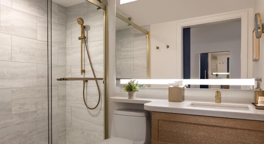 صورة كينج تطل على المحيط (Ocean View King) 2