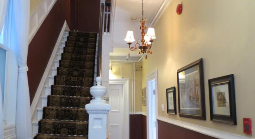 The Roses Heritage Inn photo