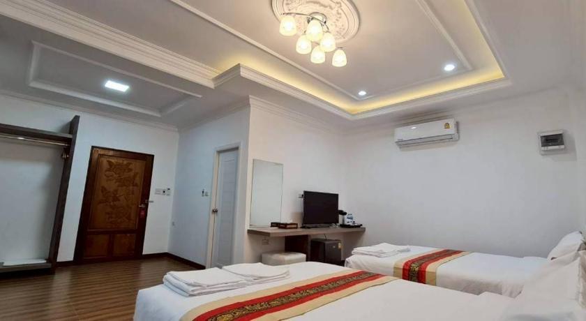 Image of Family Room 7