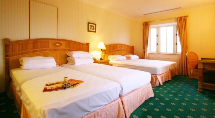 Image of Standard Quadruple Room 4