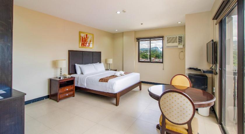 Image of Suite Room 4