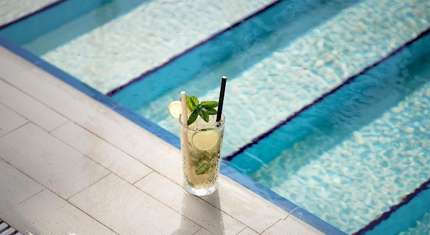 Elysee Beach Hotel - image 41