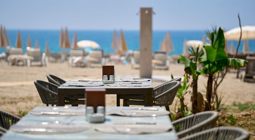 Elysee Beach Hotel - image 34