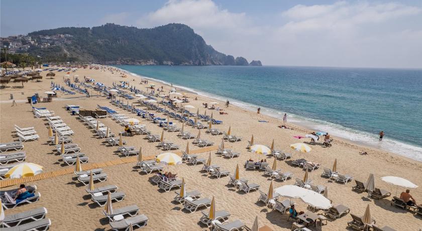 Elysee Beach Hotel - image 33