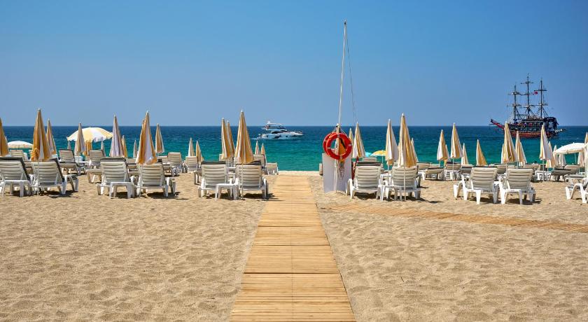Elysee Beach Hotel - image 8